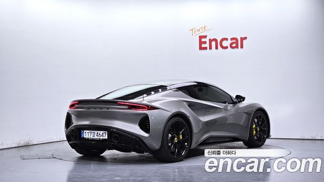 2025 Lotus Emira, VIN SCCLEKKX8SHS40100