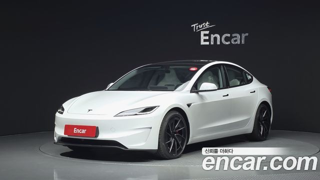 2026 Tesla Model 3, VIN LRW3E7ET0TC944777