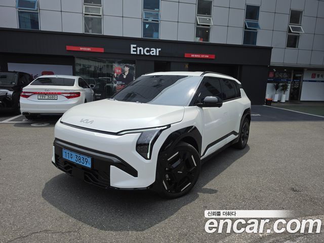 2025 Kia EV3, VIN KNAFE81AFSS061078