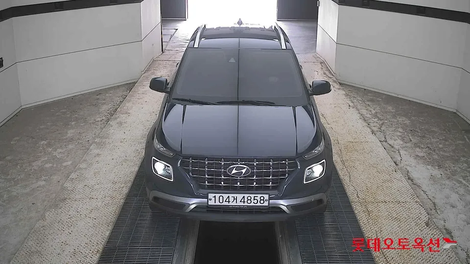 2020 Hyundai Venue, VIN KMHRB813ELU038714