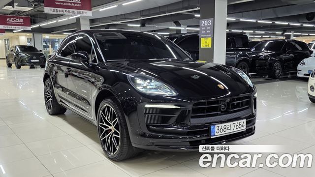 2022 Porsche Macan, VIN WP1AG2958NLB36133