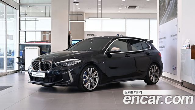 2022 BMW 1-Series, VIN WBA7L1104N7K77773