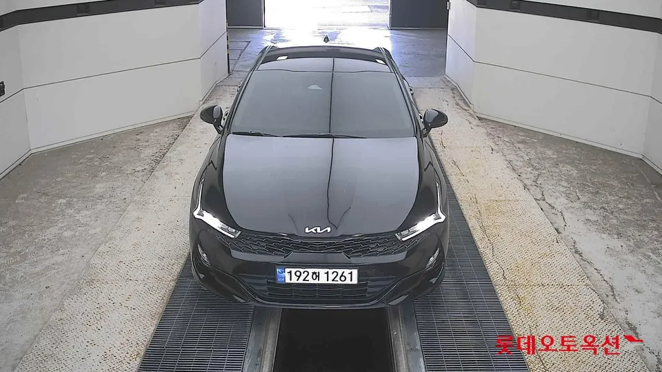 2023 Kia K5, VIN KNAG741BBPA208424