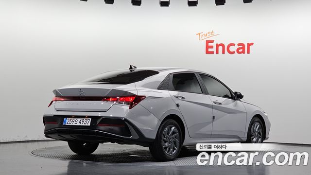 2024 Hyundai Avante, VIN KMHLN41EERU847477