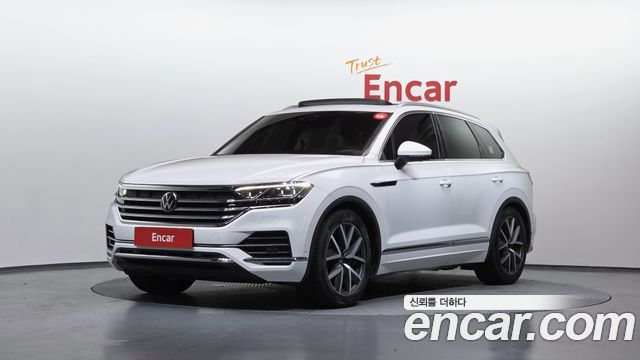 2023 Volkswagen Touareg, VIN WVGZZZCR4PD019158