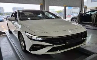 2024 Hyundai Avante, VIN KMHLM41EERU554968