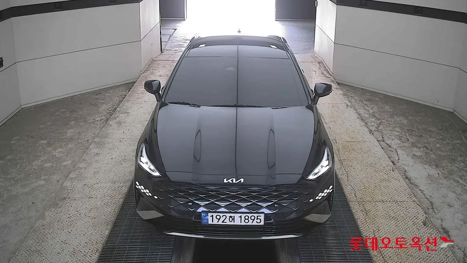 2023 Kia K8, VIN KNAM641BBPA042785