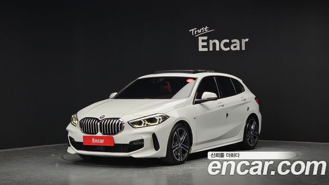 2022 BMW 1-Series, VIN WBA7L7108N7K96135