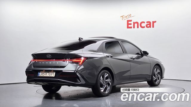 2024 Hyundai Avante, VIN KMHLN41EERU600051