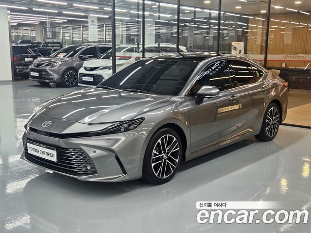 2025 Toyota Camry, VIN JTNAGACK5S3008921