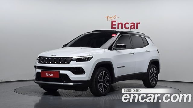 2022 Jeep Compass, VIN 3C4NJDCB0NT173924