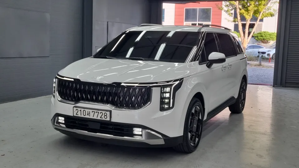 2025 Kia Carnival, VIN KNANC81ABSS109199