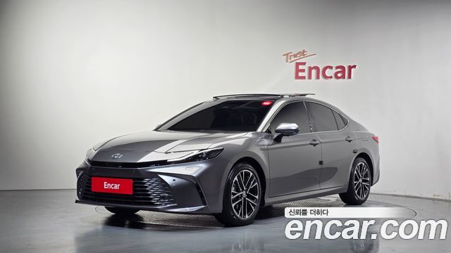 2025 Toyota Camry, VIN JTNAGACK8S3021470