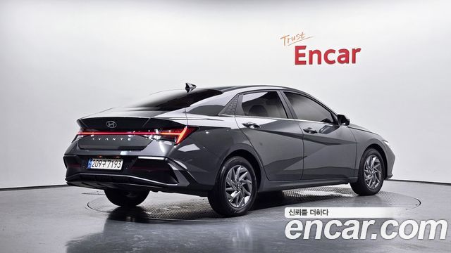2024 Hyundai Avante, VIN KMHLR41EERU572568