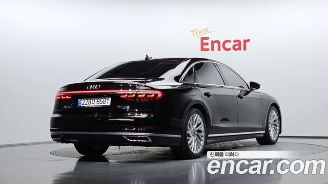 2021 Audi A8, VIN WAUZZZF80MN024447
