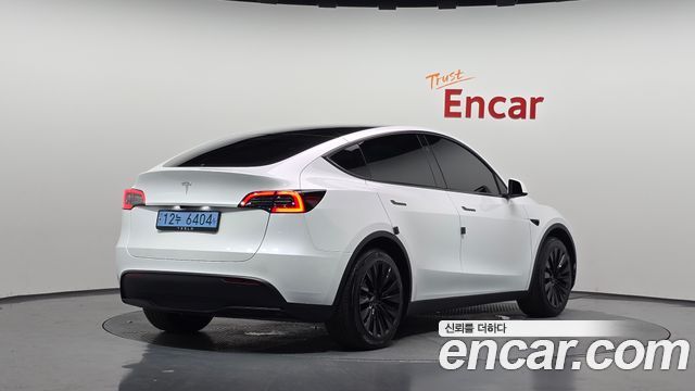 2025 Tesla Model Y, VIN LRWYGCFS2SC932921