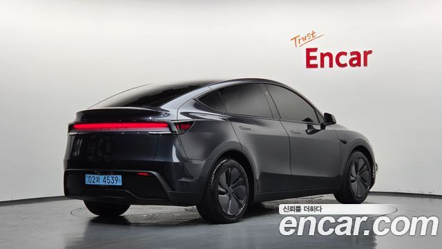 2025 Tesla Model Y, VIN LRWYGCFJ4SC101847