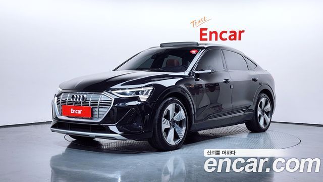 2021 Audi e-tron, VIN WAUZZZGE161616161