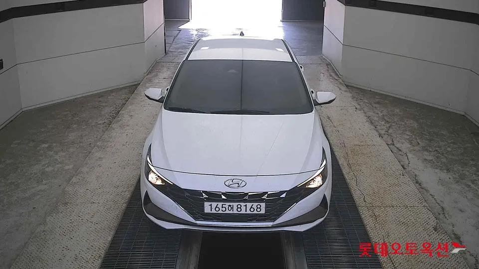 2022 Hyundai Avante, VIN KMHLM41EENU318872