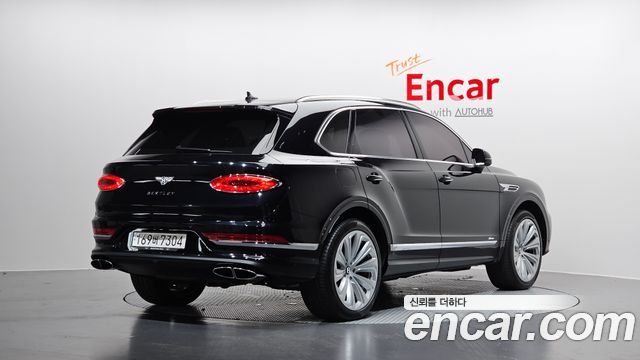 2023 Bentley Bentayga, VIN SJAAT14V0PC024459