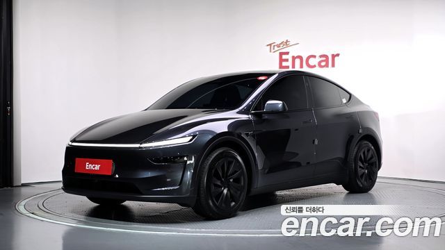 2026 Tesla Model Y, VIN LRWYGCEK4TC494695
