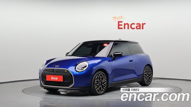 2024 Mini Cooper, VIN WMW21GC0XRTA26045