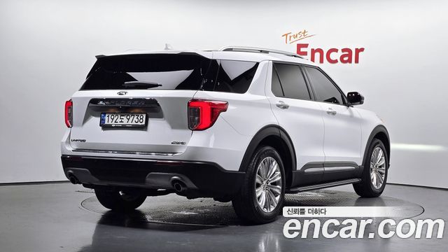 2021 Ford Explorer, VIN 1FMSK8FH9MGC31860