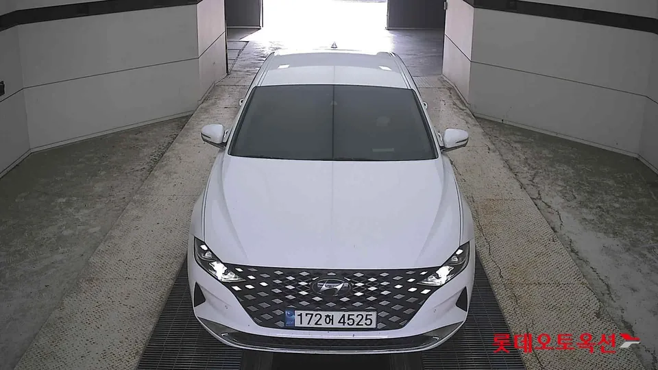 2023 Hyundai Grandeur, VIN KMHF141DBPA515455