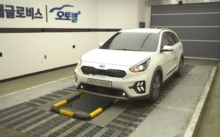 2021 Kia Niro, VIN KNACB81CGMA443275