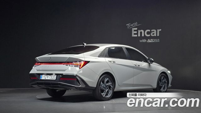 2025 Hyundai Avante, VIN KMHLR41EESU029972