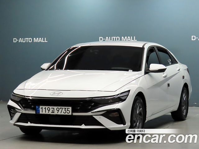 2025 Hyundai Avante, VIN KMHLN41EESU901311