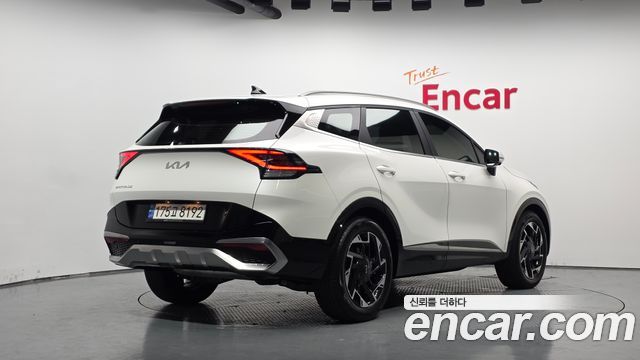 2022 Kia Sportage, VIN KNAPV81BGNK065390