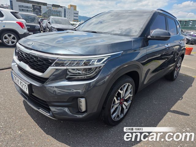 2021 Kia Seltos, VIN KNAET812GMK128063