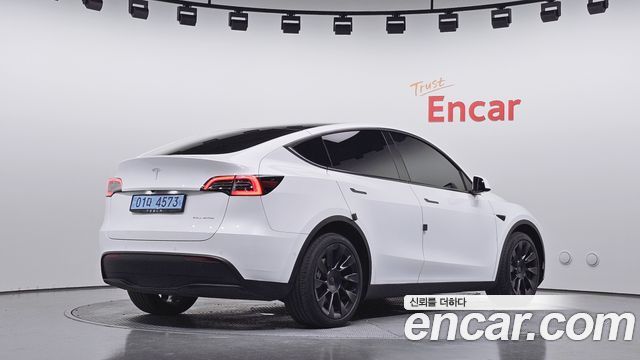 2022 Tesla Model Y, VIN 7SAYGDEE7NF416987