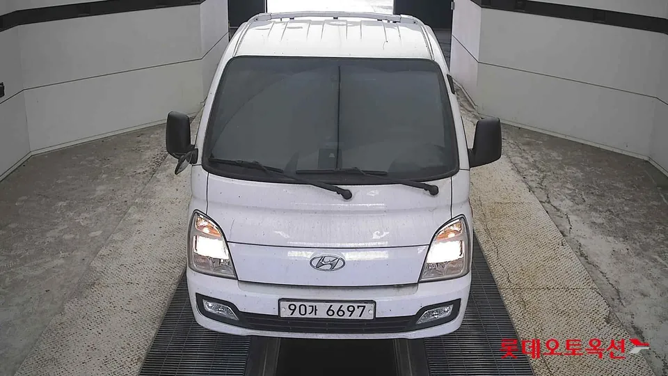 2022 Hyundai Porter, VIN KMFZCX7KBNU923946