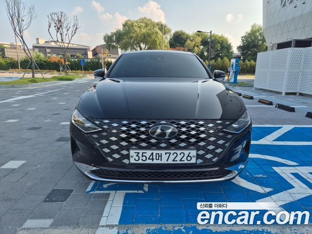 2020 Hyundai Grandeur, VIN KMHF241DBLA311188