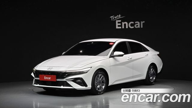 2024 Hyundai Avante, VIN KMHLN41EERU663382