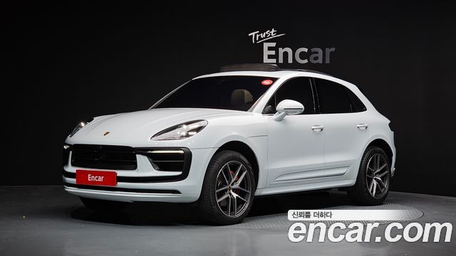 2022 Porsche Macan, VIN WP1AG2955NLB35957