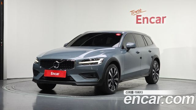 2022 Volvo V60, VIN YV1ZZL12CN1093697