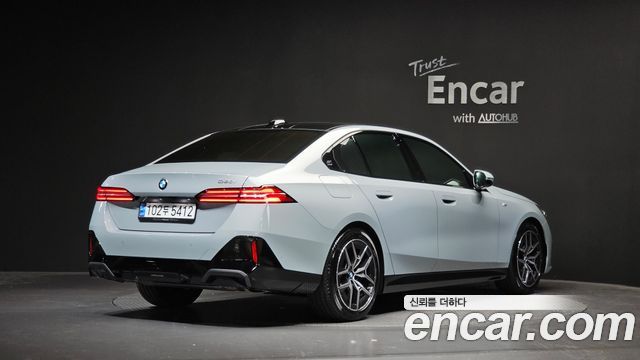 2024 BMW 5-Series, VIN WBA21FJ00RCR62069