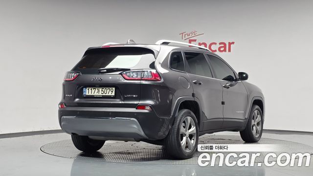 2021 Jeep Cherokee, VIN 1C4PJMDB5MD185899