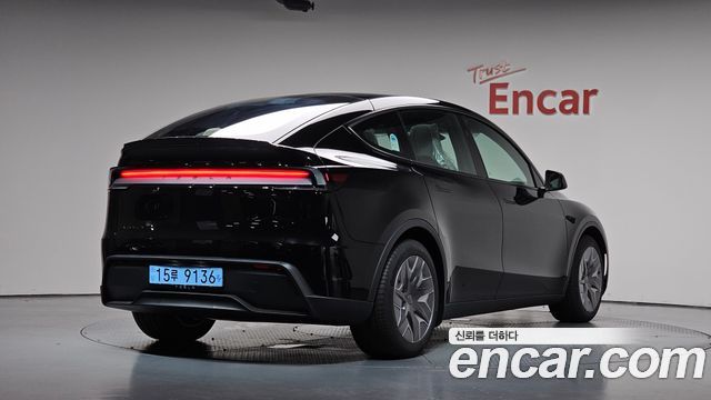 2026 Tesla Model Y, VIN LRWTGCEK7TC931377