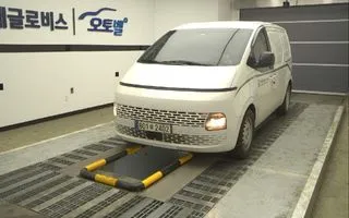 2025 Hyundai Staria, VIN KMFYFX71BSU222321