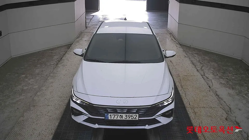 2024 Hyundai Avante, VIN KMHLN41EERU737562