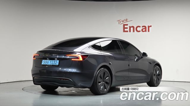 2024 Tesla Model 3, VIN LRW3E7FS5RC253260