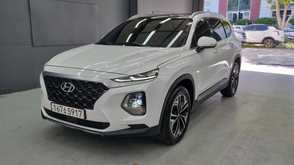 2020 Hyundai Santa Fe, VIN KMHS381ABLU305559