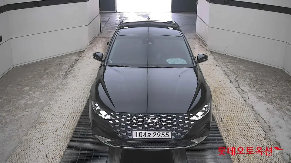 2020 Hyundai Grandeur, VIN KMHF141DBLA370237