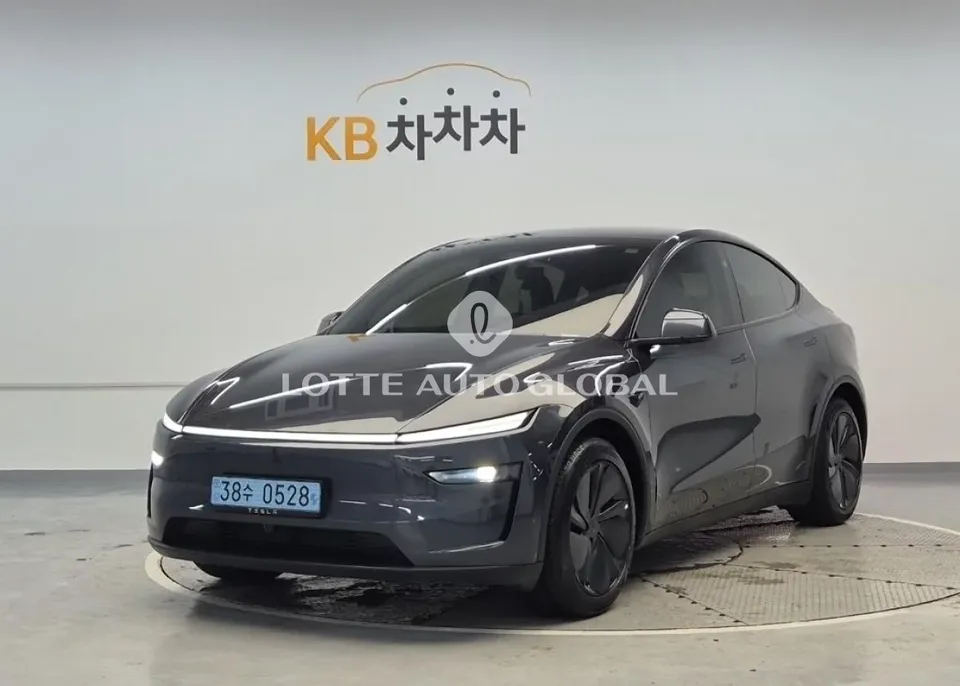 2025 Tesla Model Y, VIN LRWYGCFJ7SC047248