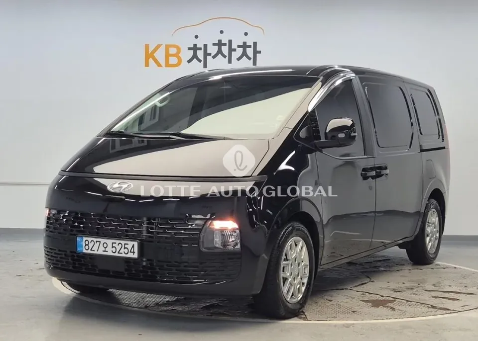 2024 Hyundai Staria, VIN KMFYDX71BRU158065
