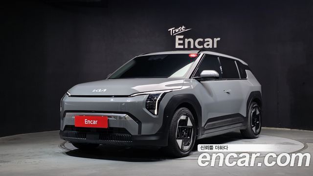 2025 Kia EV3, VIN KNAFC81AFSS002918